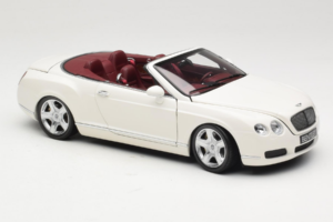 Bentley Continental GTC Fehér Minichamps 1:18 100139032 Fém – 6. kép a 8-ből