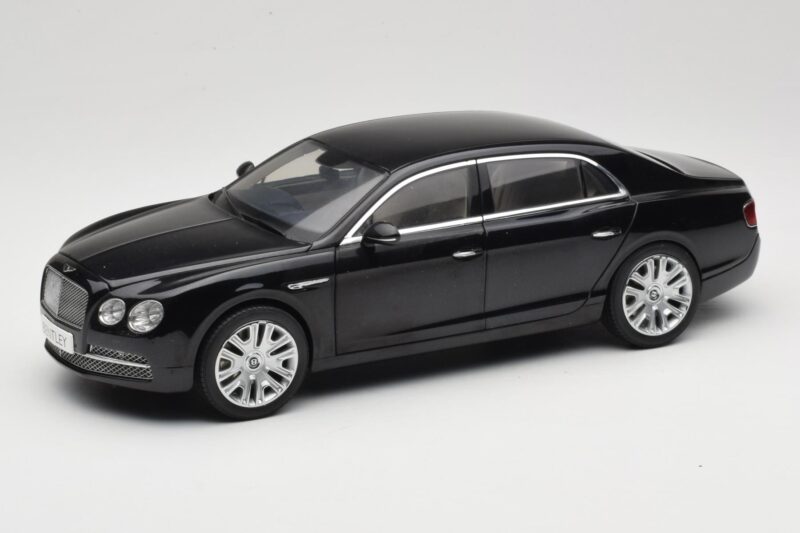 Bentley Flying Spur W12 Onyx Black Kyosho 1:18 08891NX Fém