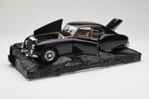 Bentley R-Type Continental Black Metallic Minichamps 1:18 100139420 Fém – 2. kép a 8-ből