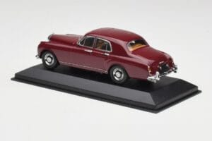 Bentley S1 Continental Flying Spur Bordó Minichamps 1:43 436139550 Fém – 3. kép a 4-ből