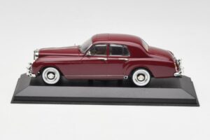 Bentley S1 Continental Flying Spur Krémszínű Minichamps 1:43 436139551 Fém
