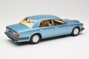 Bentley Turbo R LWB Kék GT Spirit 1:18 GT782 Gyanta – 2. kép a 6-ből