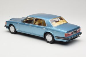 Bentley Turbo R LWB Kék GT Spirit 1:18 GT782 Gyanta – 5. kép a 6-ből
