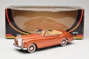 Bentley Type S2 Mulliner Kabrió Tudor Narancssárga Metál Solido 1:18 8007 Fém – 8. kép a 8-ből