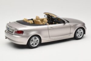 BMW 1 Series E88 Kabrió Mineral Silver Metallic Kyosho 1:18 80430427020 Fém – 3. kép a 8-ből