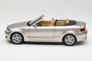 BMW 1 Series E88 Kabrió Mineral Silver Metallic Kyosho 1:18 80430427020 Fém – 4. kép a 8-ből