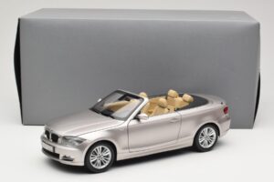 BMW 1 Series E88 Kabrió Mineral Silver Metallic Kyosho 1:18 80430427020 Fém – 8. kép a 8-ből