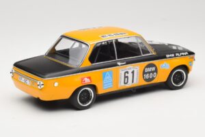 BMW 1600-2 BMW Alpina #61 R. Herzog / N. Lauda DNF 6 Hours Nurburgring 1970 Minichamps 1:18 155702661 Fém – 2. kép a 6-ből