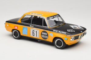 BMW 1600-2 BMW Alpina #61 R. Herzog / N. Lauda DNF 6 Hours Nurburgring 1970 Minichamps 1:18 155702661 Fém – 4. kép a 6-ből
