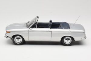BMW 1600 Kabrió Ezüst Minichamps 1:18 80430145819 Fém – 4. kép a 8-ből