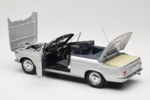 BMW 1600 Kabrió Ezüst Minichamps 1:18 80430145819 Fém – 5. kép a 8-ből