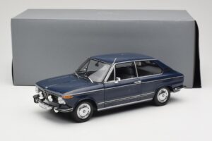 BMW 1600 Touring Kék Minichamps 1:18 80430145823 Fém – 8. kép a 8-ből