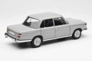 BMW 1800 TiSA Bernina Szürke AUTOart 1:18 70621 Fém – 3. kép a 8-ből