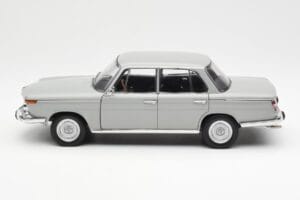 BMW 1800 TiSA Bernina Szürke AUTOart 1:18 70621 Fém – 4. kép a 8-ből
