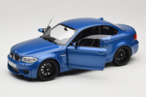 BMW 1M Coupe E82 Blue Metallic Minichamps 1:18 110020025 Fém – 2. kép a 8-ből