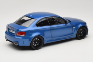 BMW 1M Coupe E82 Blue Metallic Minichamps 1:18 110020025 Fém – 3. kép a 8-ből