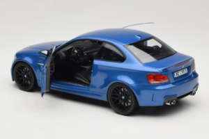 BMW 1M Coupe E82 Blue Metallic Minichamps 1:18 110020025 Fém – 5. kép a 8-ből