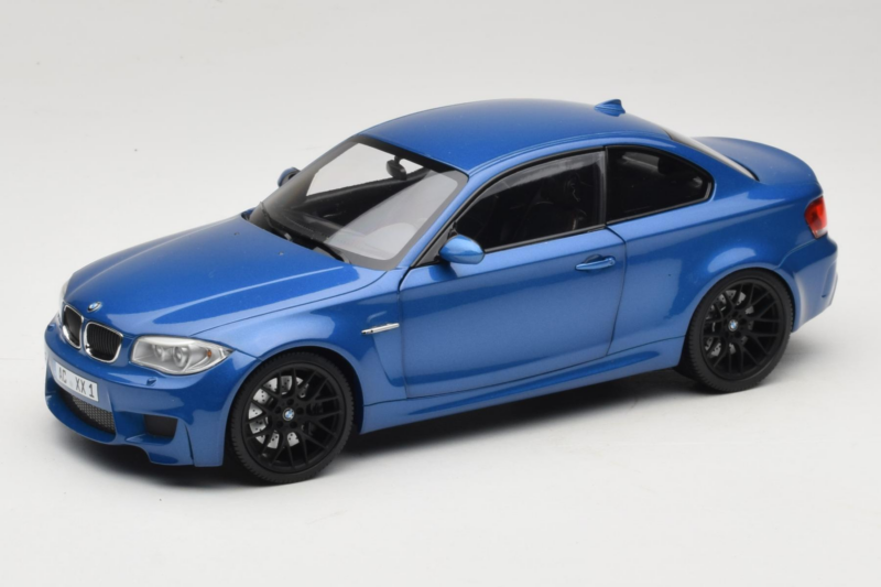 BMW 1M Coupe E82 Blue Metallic Minichamps 1:18 110020025 Fém