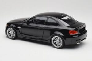 BMW 1M Coupe E82 Black Metallic Minichamps 1:18 110020021 Fém – 7. kép a 8-ből