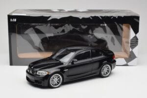BMW 1M Coupe E82 Black Metallic Minichamps 1:18 110020021 Fém – 8. kép a 8-ből
