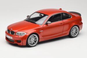BMW 1M Coupe E82 Sakhir Orange Metallic Minichamps 1:18 110020020 Fém