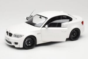 BMW 1M Coupe E82 Fehér Minichamps 1:18 110020022 Fém – 2. kép a 8-ből