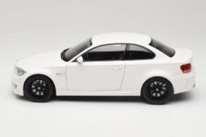 BMW 1M Coupe E82 Fehér Minichamps 1:18 110020022 Fém – 4. kép a 8-ből