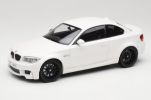 BMW 1M Coupe E82 Fehér Minichamps 1:18 110020022 Fém
