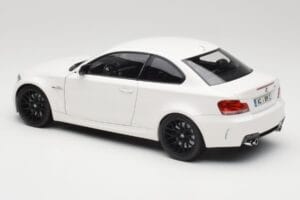 BMW 1M Coupe E82 Fehér Minichamps 1:18 110020022 Fém – 7. kép a 8-ből