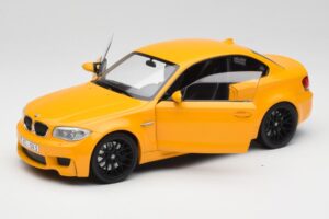 BMW 1M Coupe E82 Sárga Minichamps 1:18 110020026 Fém – 2. kép a 8-ből