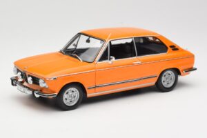 BMW 2000 Tii Touring Narancssárga Minichamps 1:18 80430145824 Fém