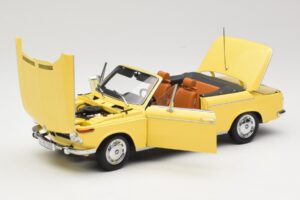 BMW 2002 Kabrió Élénkzöld Minichamps 1:18 80430145820 Fém – 2. kép a 8-ből