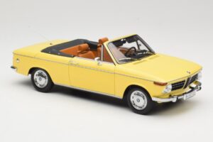BMW 2002 Kabrió Élénkzöld Minichamps 1:18 80430145820 Fém – 6. kép a 8-ből
