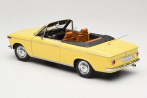 BMW 2002 Kabrió Élénkzöld Minichamps 1:18 80430145820 Fém – 7. kép a 8-ből