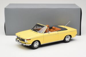 BMW 2002 Kabrió Élénkzöld Minichamps 1:18 80430145820 Fém – 8. kép a 8-ből