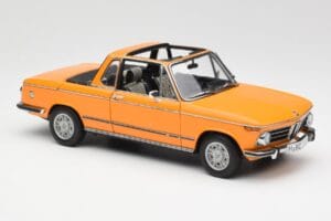 BMW 2002 E10 Kabrió Colorado Narancssárga AUTOart 1:18 80430300713 Fém – 6. kép a 8-ből