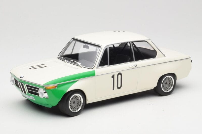 BMW 2002 Tii E10 #10 H. Hahne / D. Quester Winners Nurburgring 1968 Minichamps 1:18 155682710 Fém