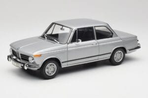 BMW 2002 Tii Polaris Ezüst AUTOart 1:18 80430146517 Fém