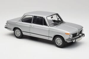 BMW 2002 Tii Polaris Ezüst AUTOart 1:18 80430146517 Fém – 6. kép a 8-ből