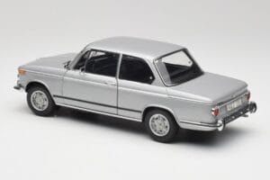 BMW 2002 Tii Polaris Ezüst AUTOart 1:18 80430146517 Fém – 7. kép a 8-ből