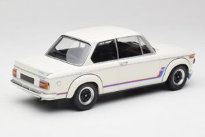 BMW 2002 Tii Turbo Alpine White Minichamps 1:18 155026200 Fém – 2. kép a 6-ből