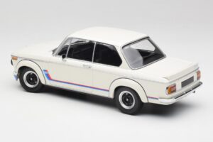 BMW 2002 Tii Turbo Alpine White Minichamps 1:18 155026200 Fém – 5. kép a 6-ből