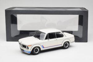 BMW 2002 Tii Turbo Alpine White Minichamps 1:18 155026200 Fém – 6. kép a 6-ből