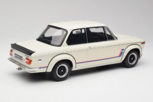 BMW 2002 Turbo E10 Chamonix Fehér Otto 1:12 G077 Gyanta – 2. kép a 5-ből