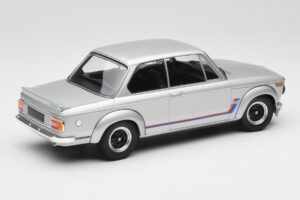 BMW 2002 Turbo E10 Ezüst Minichamps 1:18 155026201 Fém – 2. kép a 6-ből