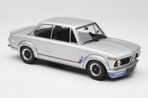 BMW 2002 Turbo E10 Ezüst Minichamps 1:18 155026201 Fém – 4. kép a 6-ből