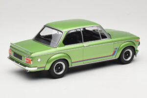 BMW 2002 Turbo Green Metallic Minichamps 1:18 155026206 Fém – 2. kép a 6-ből