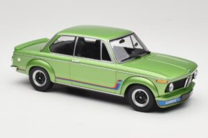 BMW 2002 Turbo Green Metallic Minichamps 1:18 155026206 Fém – 4. kép a 6-ből