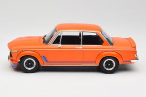 BMW 2002 Turbo Narancssárga Minichamps 1:18 155026202 Fém – 3. kép a 6-ből