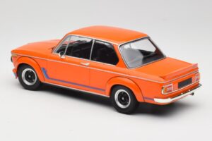 BMW 2002 Turbo Narancssárga Minichamps 1:18 155026202 Fém – 5. kép a 6-ből